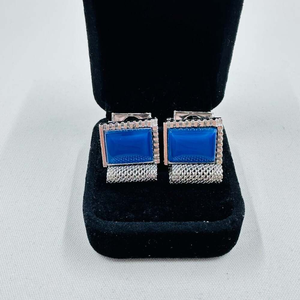 Vintage Mid Century Silver Tone Mesh Wrap Blue Stone Cufflinks Pat Pend USA